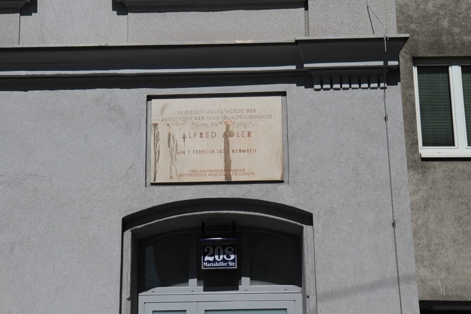 Alfred Adler's birthplace, Vienna - 02.jpg